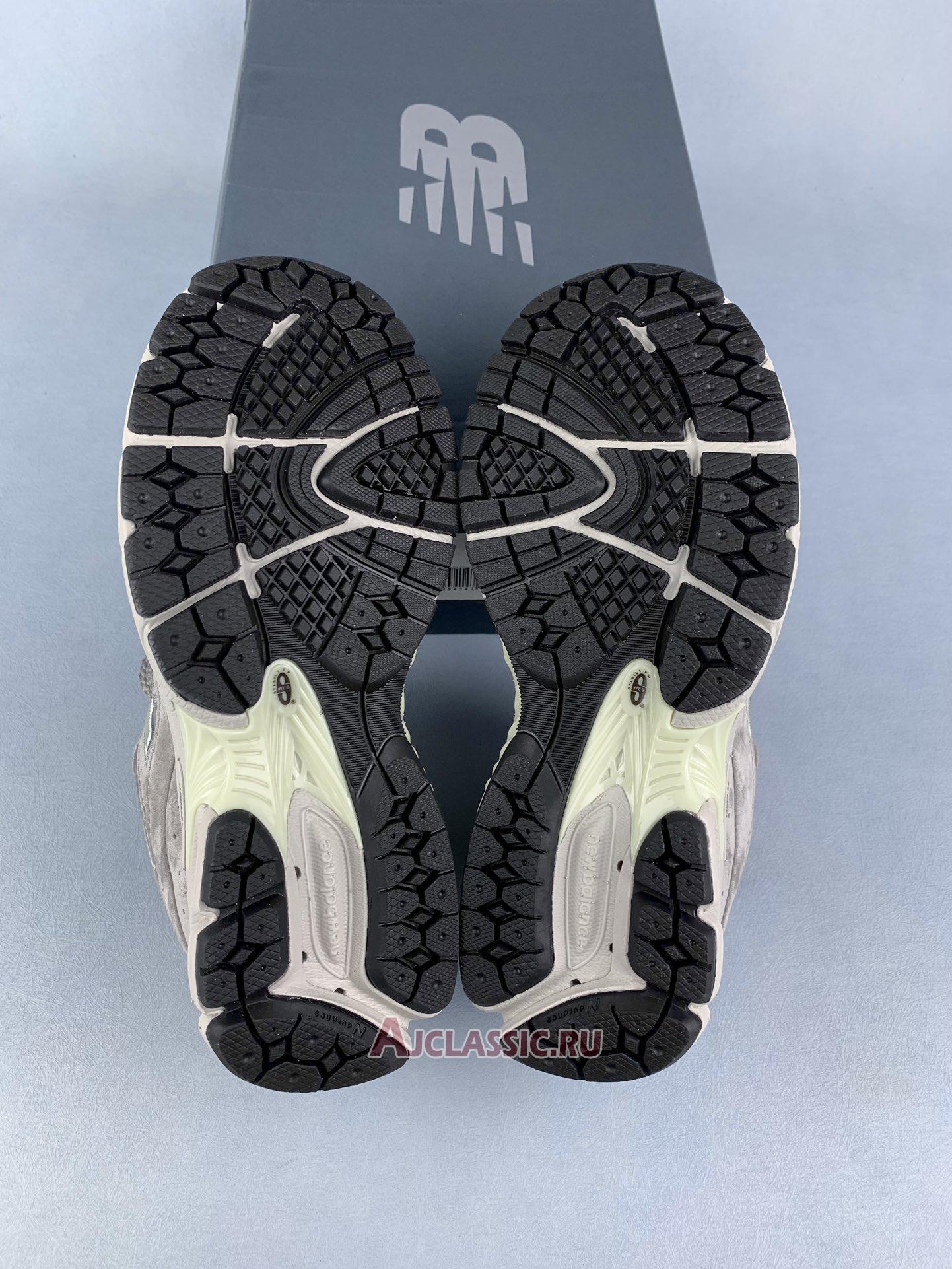 New Balance 2002R "Marblehead" ML2002RC Shoes