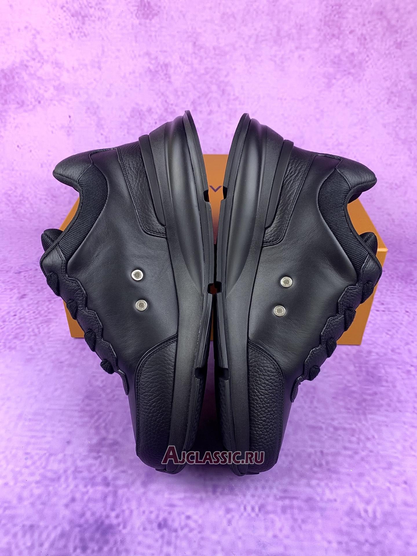 New Louis Vuitton LV Classic Sneaker "Black" 1AHSSV-2 Shoes