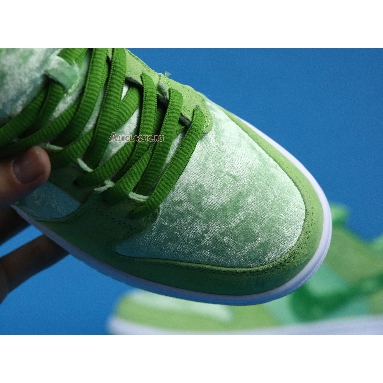 Nike StrangeLove x Dunk Low SB Green Beans Valentines Day CT2552-300 Green/White Mens Womens Shoes