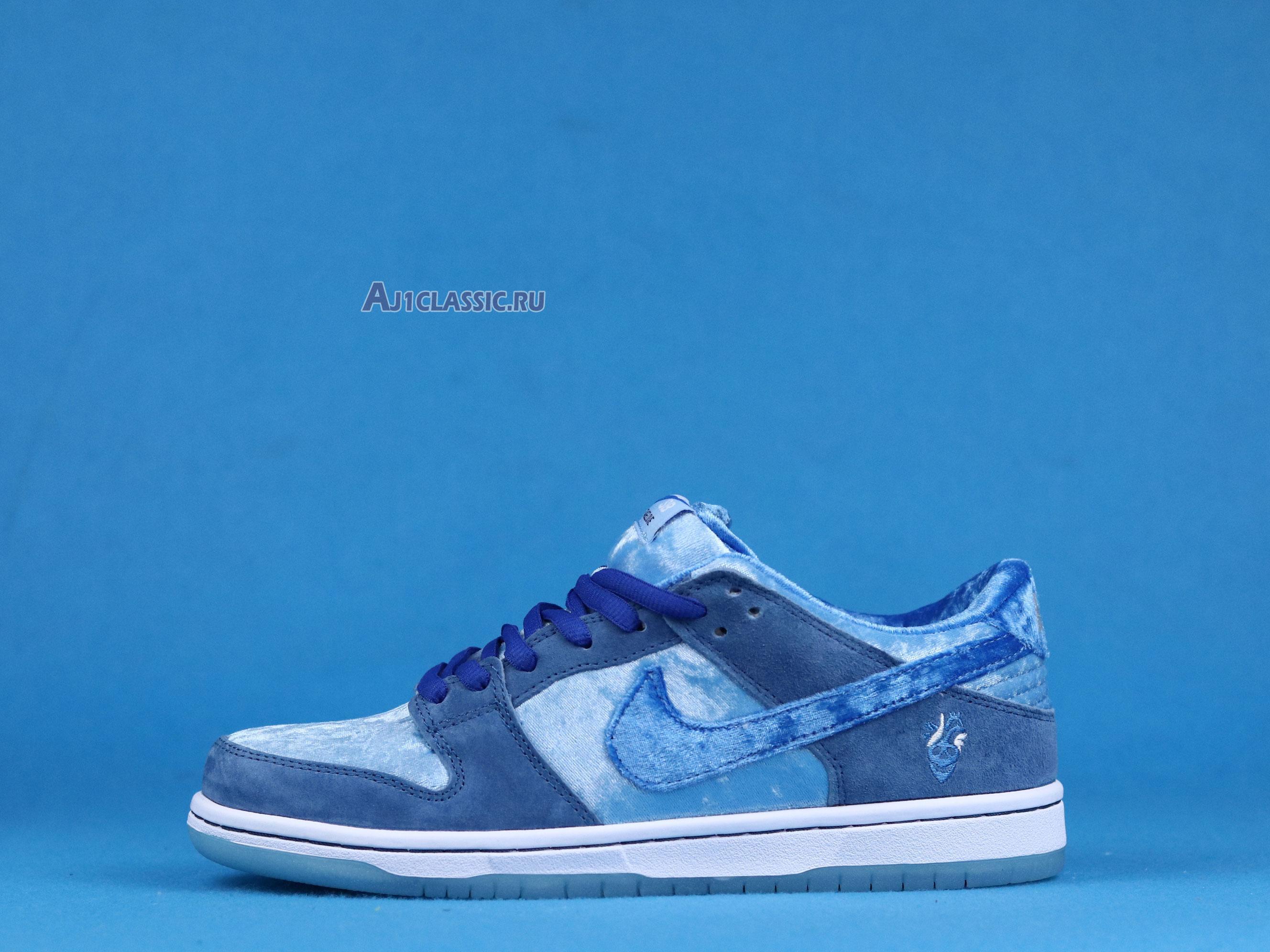 New Nike StrangeLove x Dunk Low SB "Blue Valentines Day" CT2552-400 Shoes