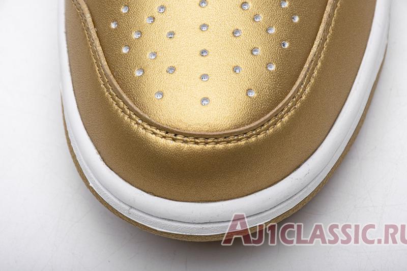 New Supreme x Nike Dunk SB Low QS "Metallic Gold" CK3480-700 Shoes