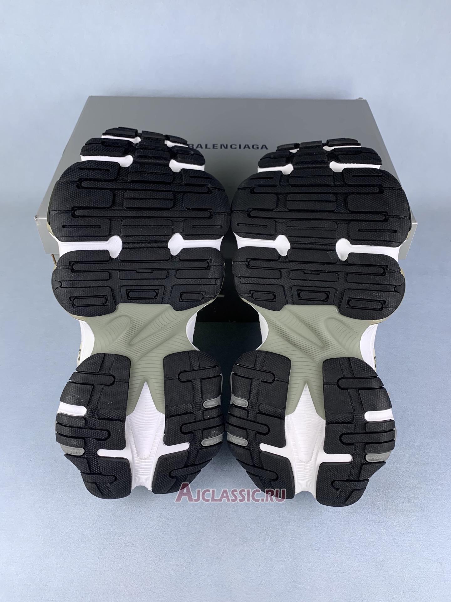 New Balenciaga Cargo Sneaker "Worn-Out - White Black" 785756 W2MV1 9012 Shoes