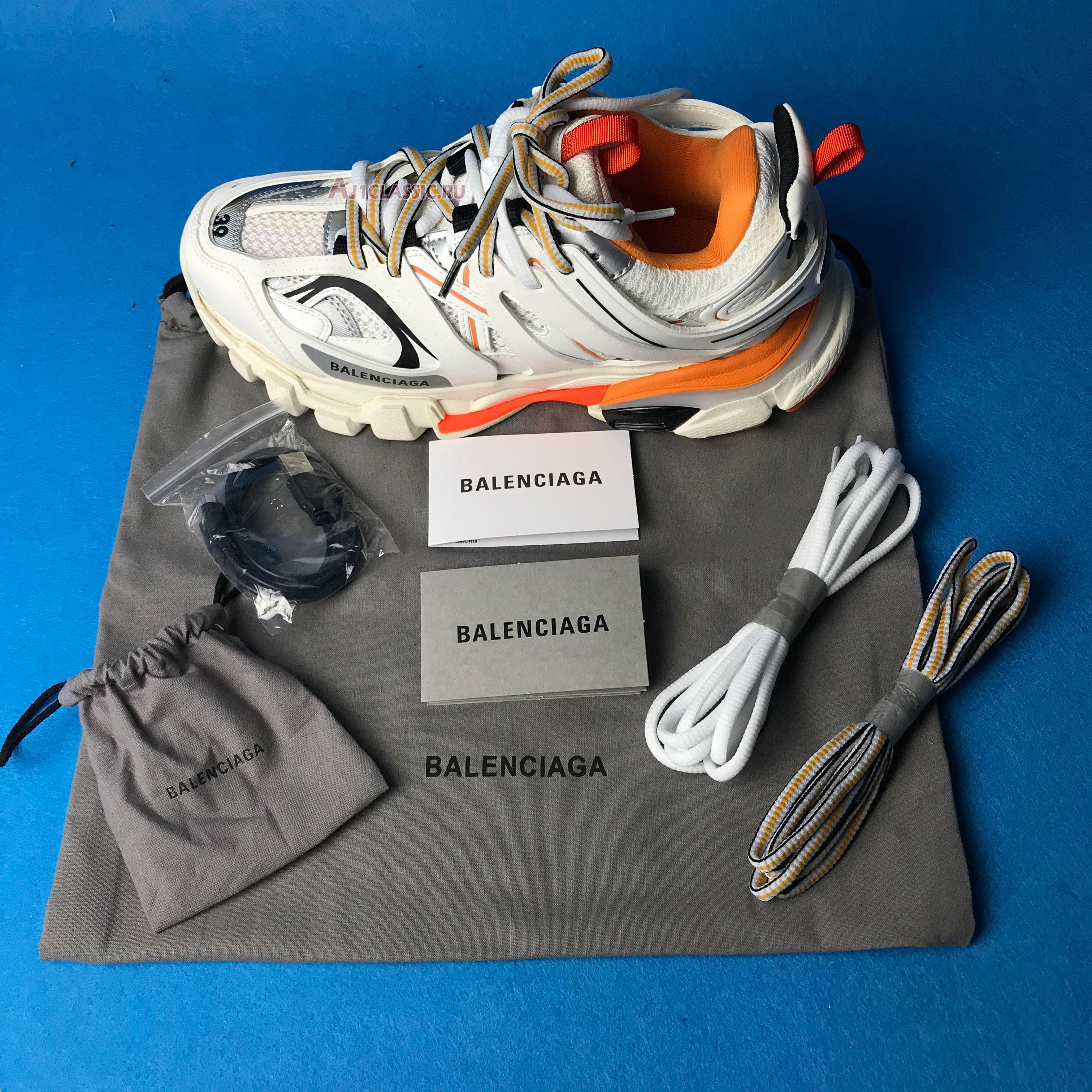 Balenciaga Track Trainer White Orange 542436 W1GB1 9059 White/Orange Sneakers Balenciaga Track Trainer White Orange 542436 W1GB1 9059 White/Orange Sneakers
