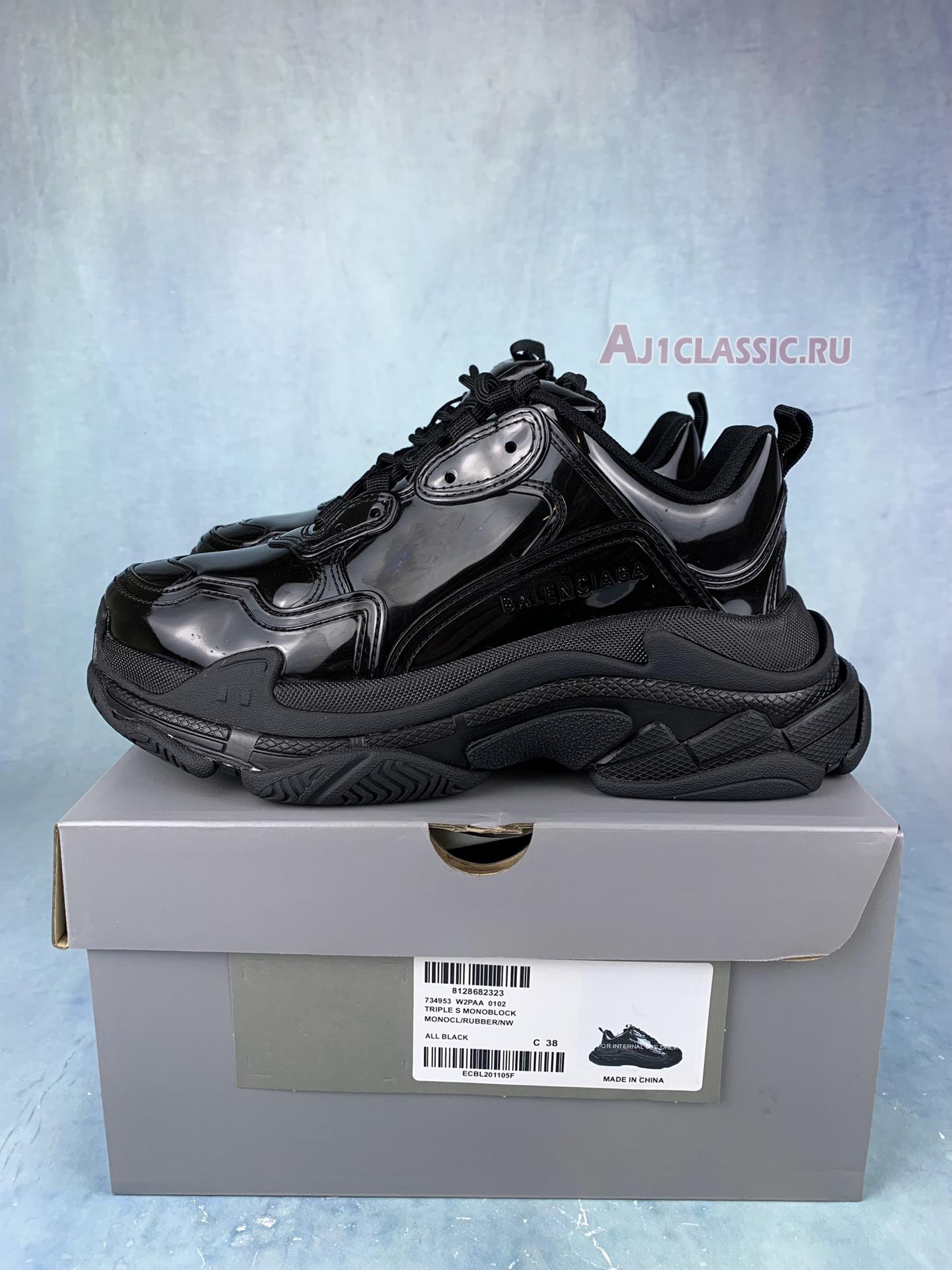 Balenciaga Triple S Sneakers All Black 734953 W2PAA 1000 Black/Black Sneakers Balenciaga Triple S Sneakers All Black 734953 W2PAA 1000 Black/Black Sneakers