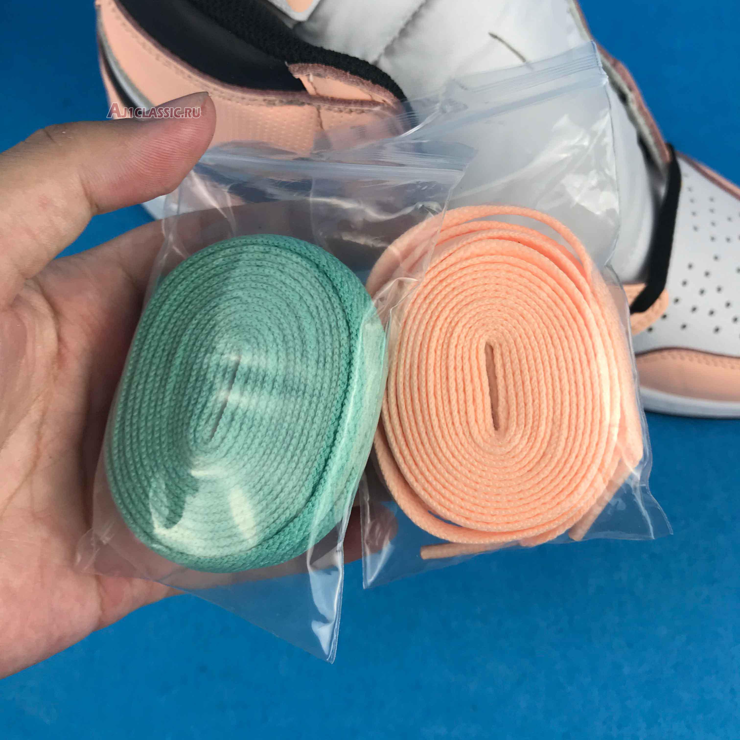 Air Jordan 1 Retro High OG WMNS Multi Color 555441-889 Green/Pink/White/Black Sneakers Air Jordan 1 Retro High OG WMNS Multi Color 555441-889 Green/Pink/White/Black Sneakers