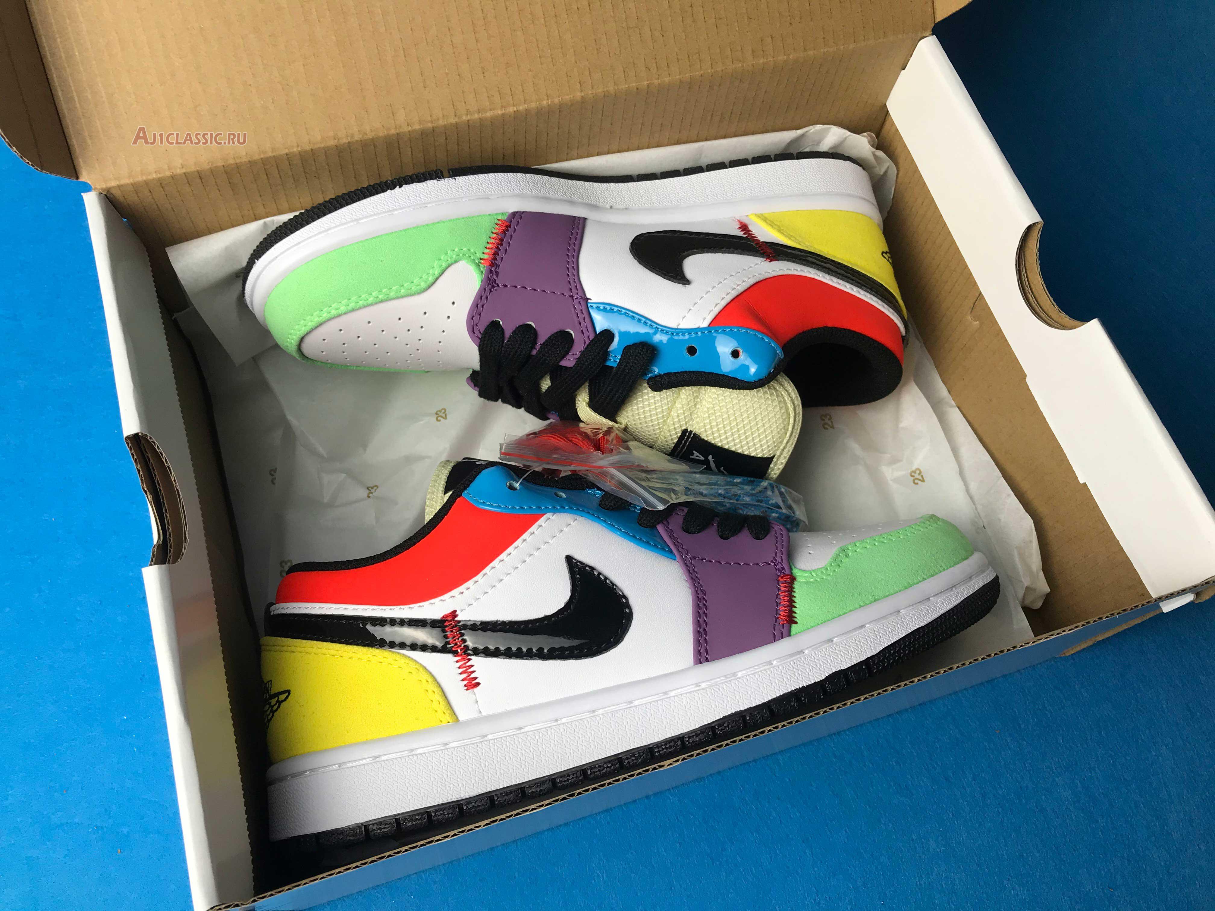 Air Jordan 1 Low Lightbulb CZ3572-104 White/Black/Lightbulb/Team Orange Sneakers Air Jordan 1 Low Lightbulb CZ3572-104 White/Black/Lightbulb/Team Orange Sneakers