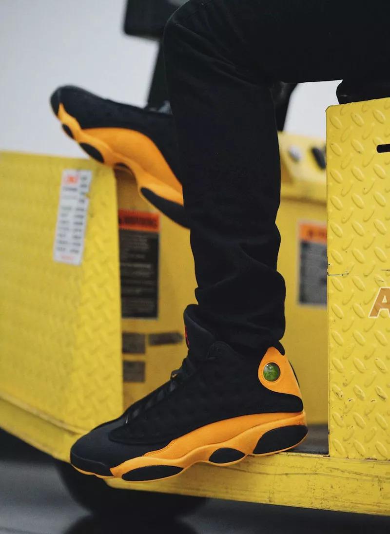 Air Jordan 13 Retro Melo Class of 2002 B-Grade 414571-035 Black/University Red/University Gold Sneakers Air Jordan 13 Retro Melo Class of 2002 B-Grade 414571-035 Black/University Red/University Gold Sneakers